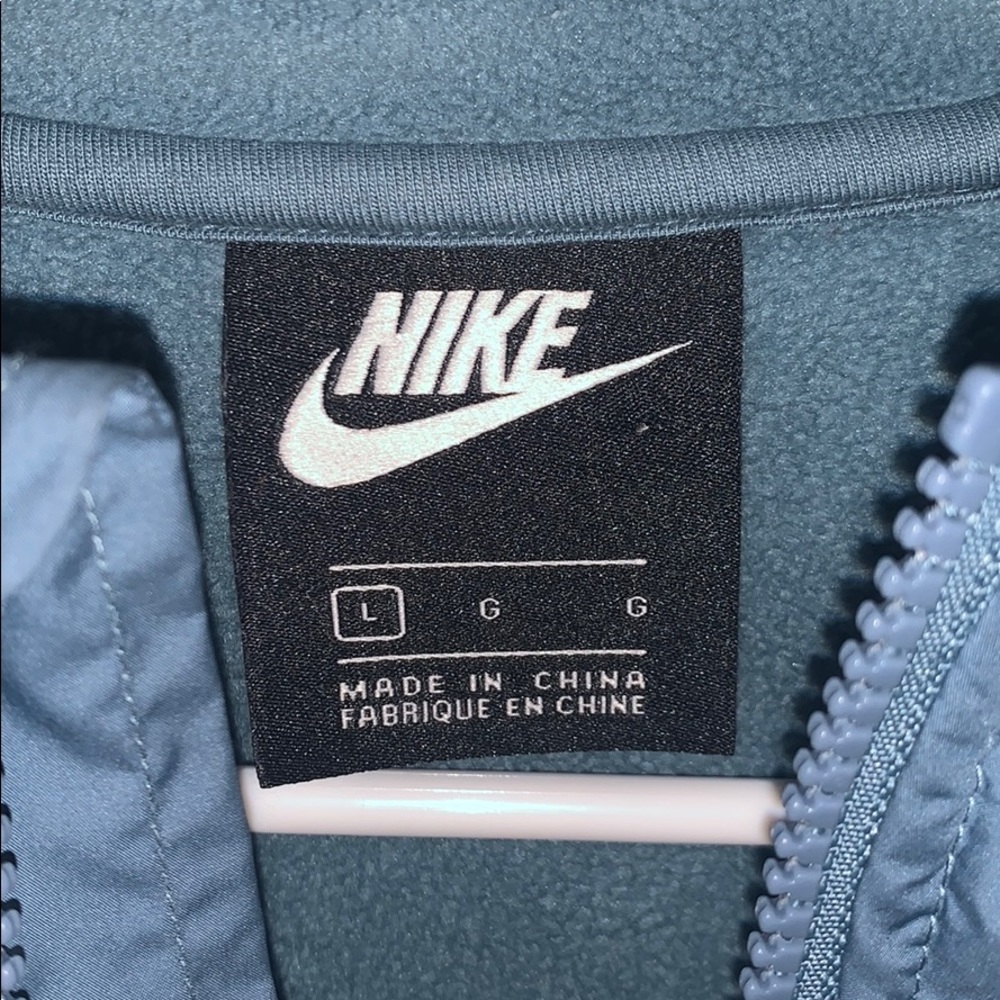 Nike Jacket - Picture 2 of 3